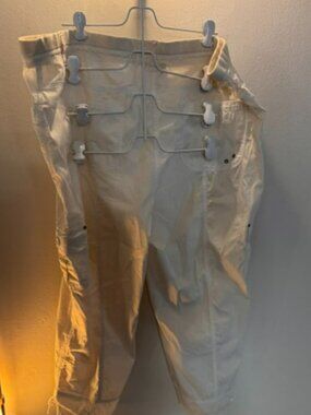 Chico's Cargo Cropped Pants